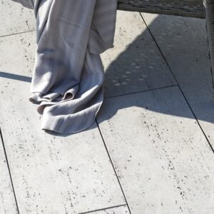 POLBRUK Płyta tarasowa LINEA 100×25 gr. 4cm jasno szara